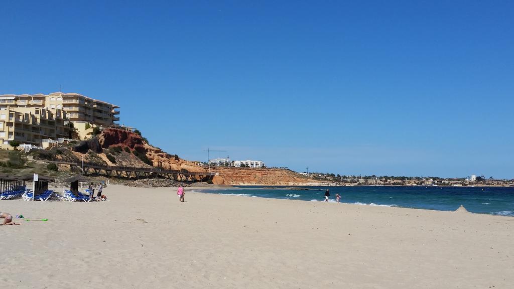 Holiday Home Torre De Pisa Torrevieja Bagian luar foto