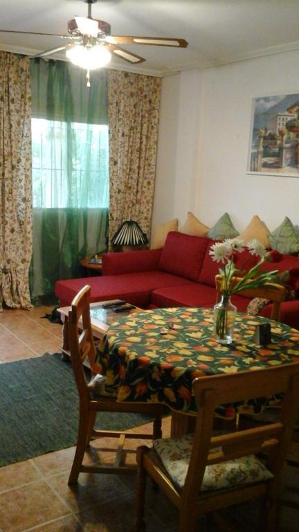 Holiday Home Torre De Pisa Torrevieja Bagian luar foto